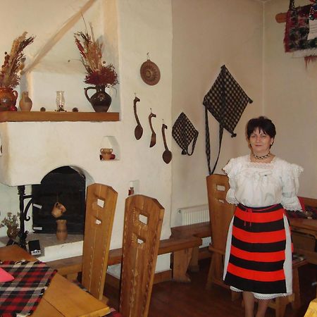 Pension Casa Iurca シゲトゥ・マルマツィエイ エクステリア 写真