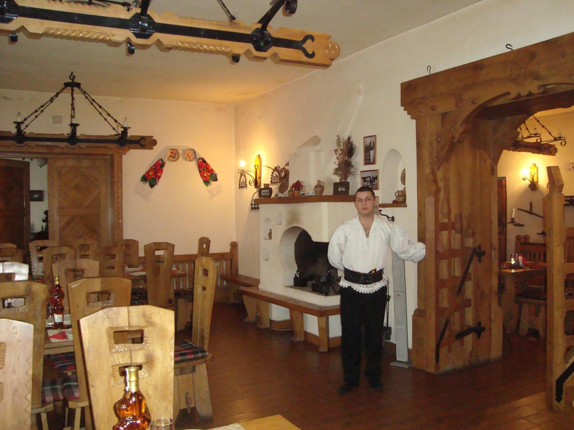 Pension Casa Iurca シゲトゥ・マルマツィエイ エクステリア 写真